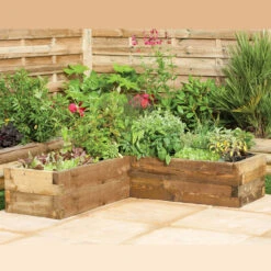 Caledonian Corner Raised Bed