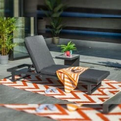 Hartman Cosmopolitan Garden Lounger -Garden Haven Shop cosmo lounger web5